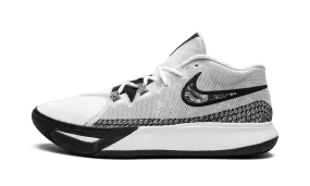 Ultimate Traction Kyrie Flytrap 6 "Zebra Savannah"