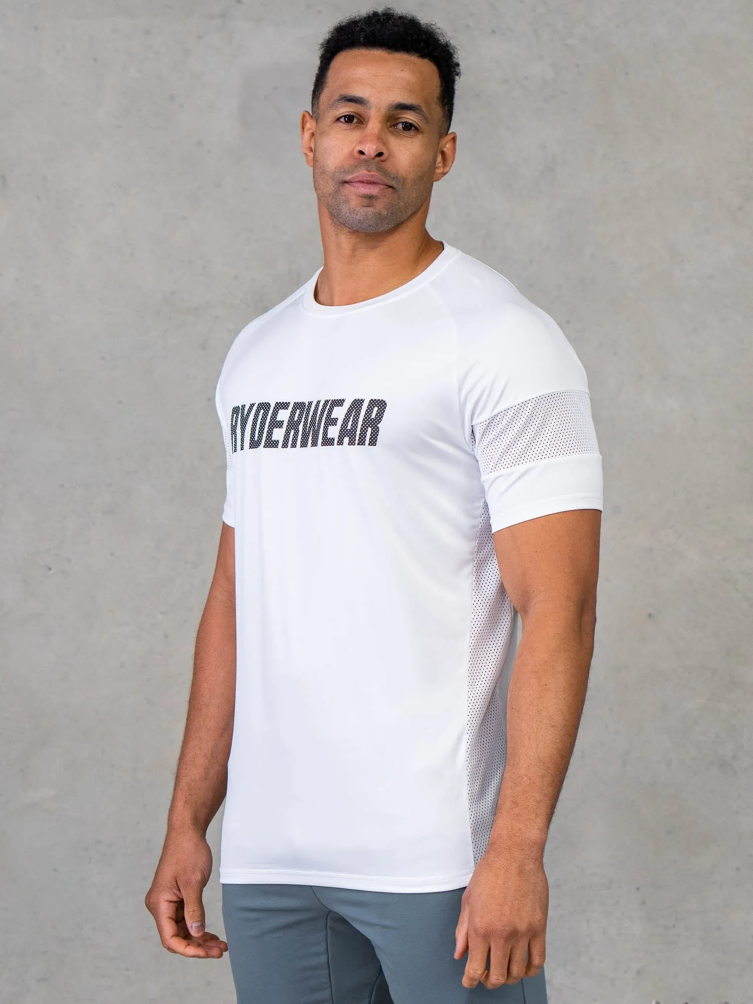 Flex Mesh T-Shirt - White Trendy Vibes Wear
