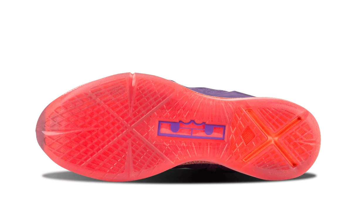 Lebron 10 - AS "Extraterrestrial" Compression Spring Tech