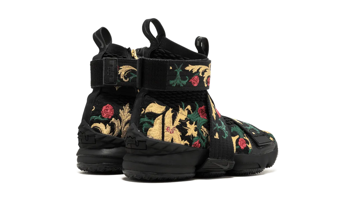 Cushion Core LowTopStyle Lebron 15 Lif "King's Crown"