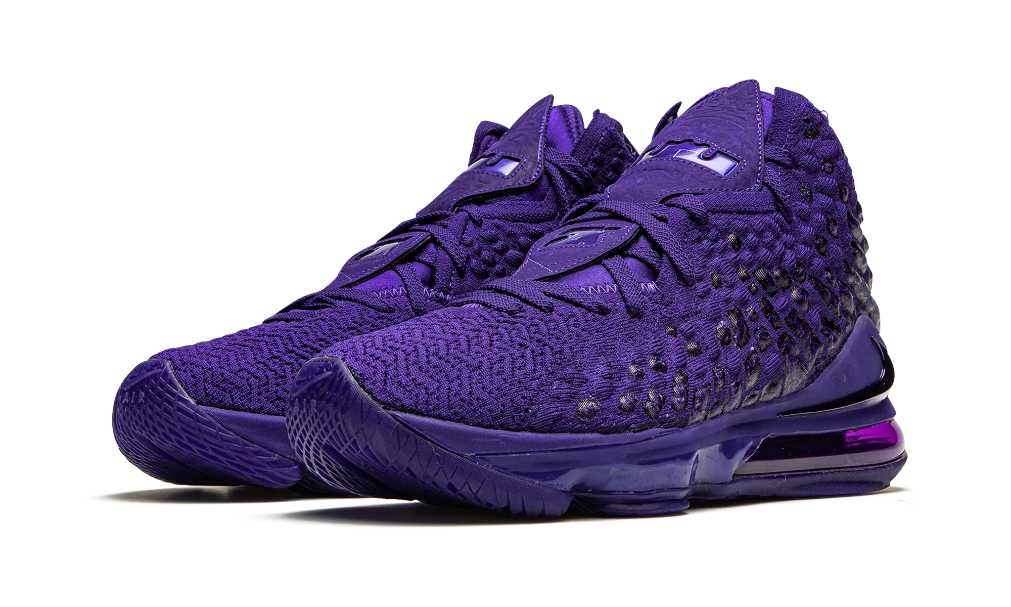 Lebron 17 "Bron 2K" Springboard Effect