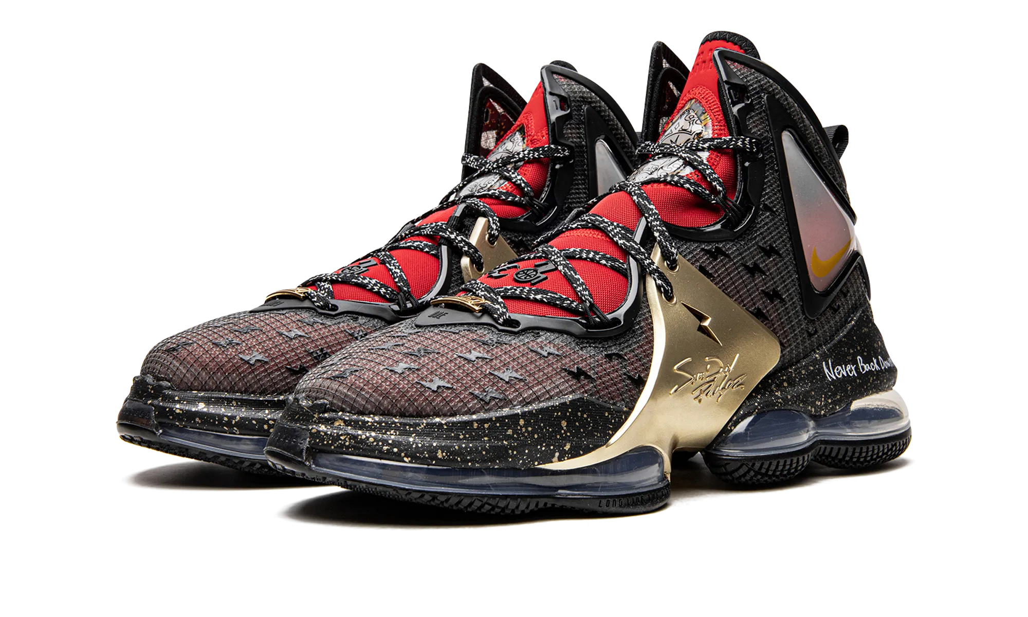 Bounce Response Layer reinforced construction Lebron 19 "Doernbecher 2022"