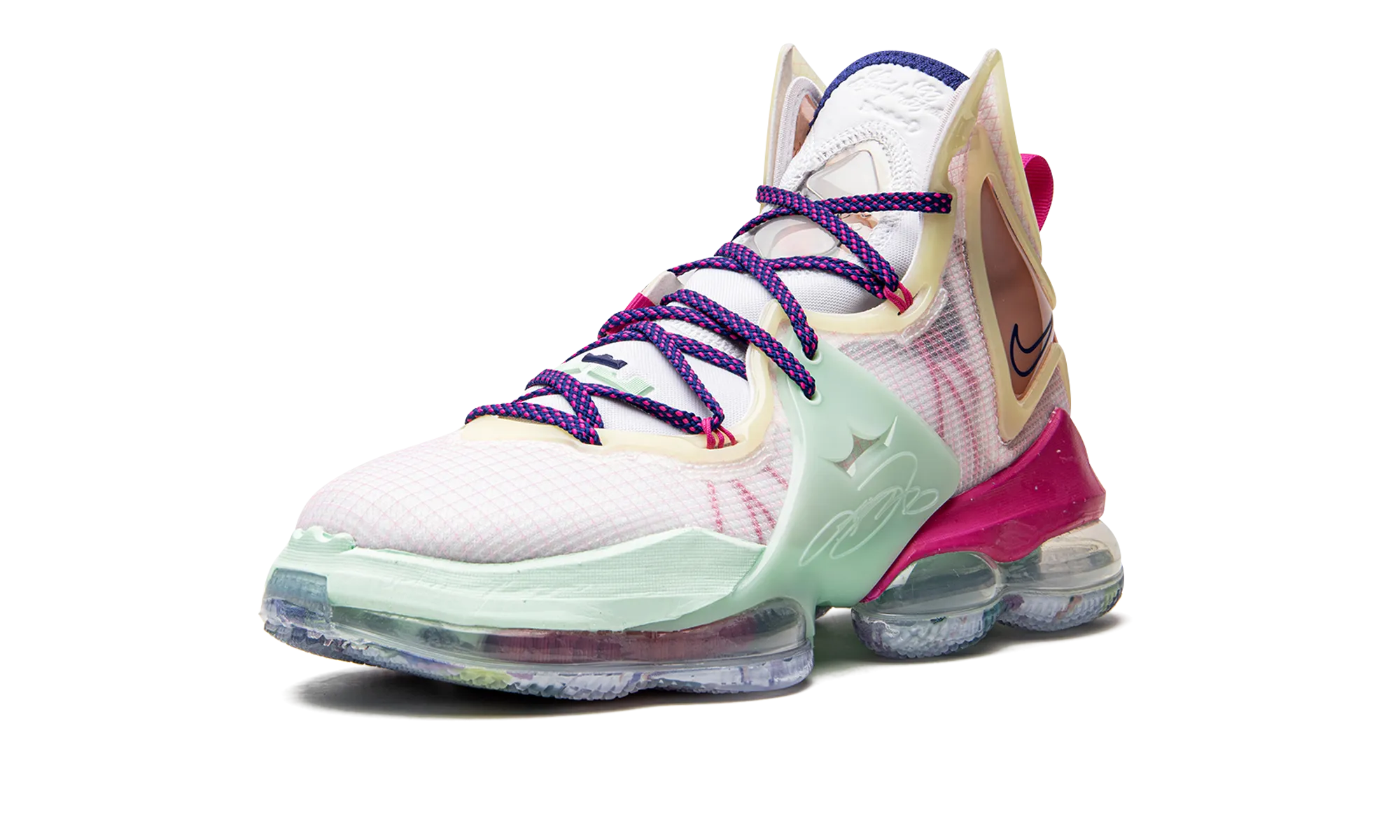 LeBron 19 "Valentine's Day" Washable