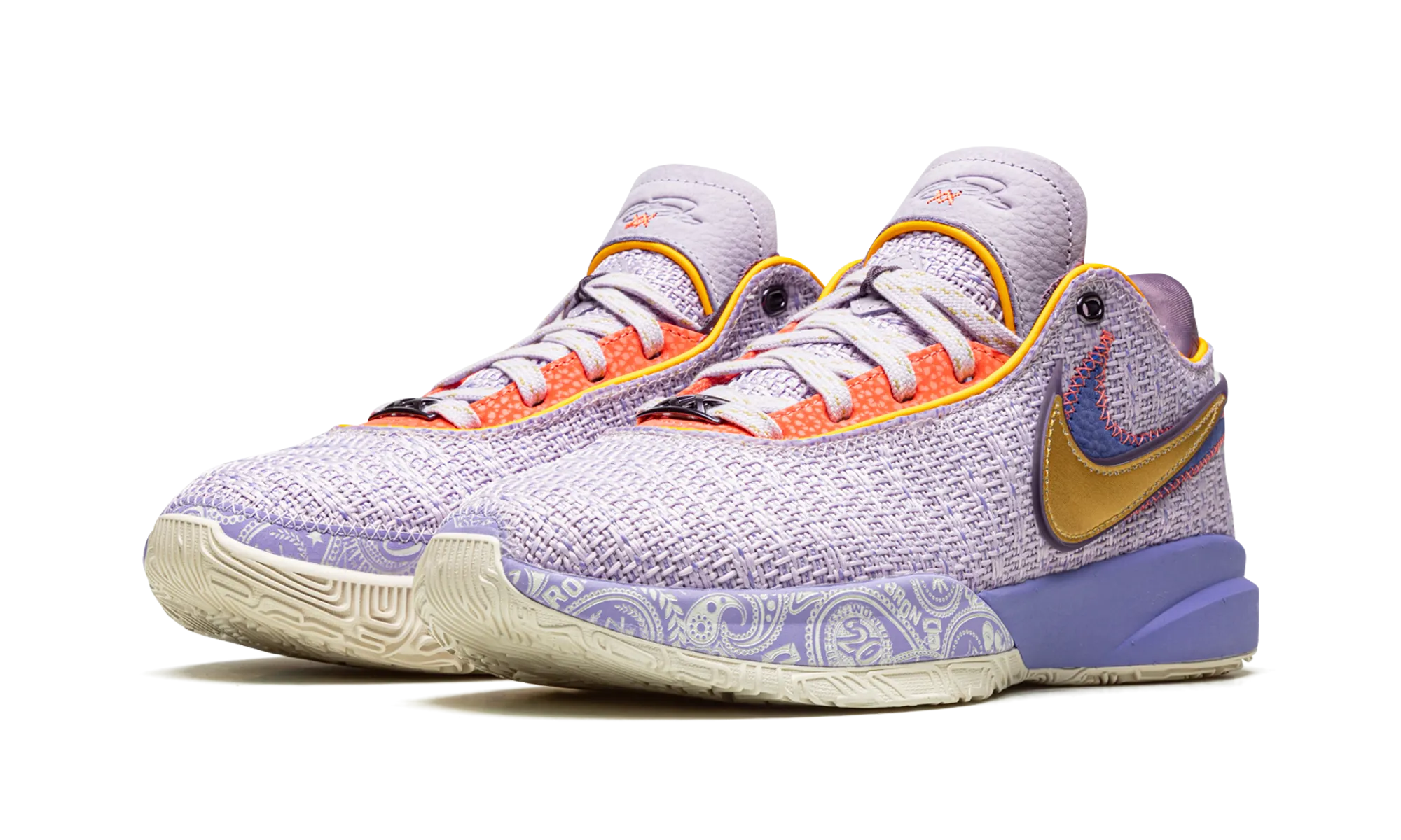 Sneakers Fashionable LeBron 20 "Violet Frost"