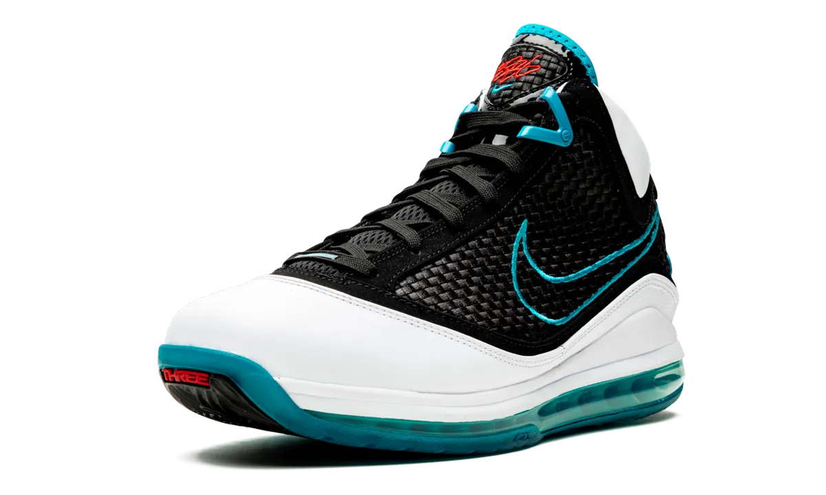 Reinforced Midfoot Shank Lebron 7 QS "Red Carpet"