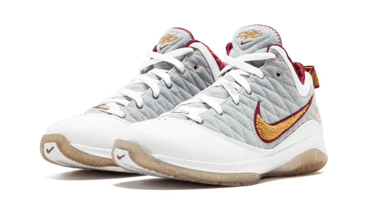 Lebron VII P.S (POP) "MVP" Slip Resistant Tread Pattern