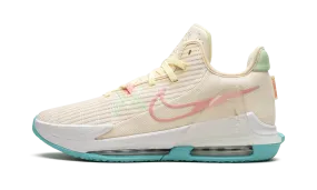 Comfort Sockliner LeBron Witness VI "Easter"