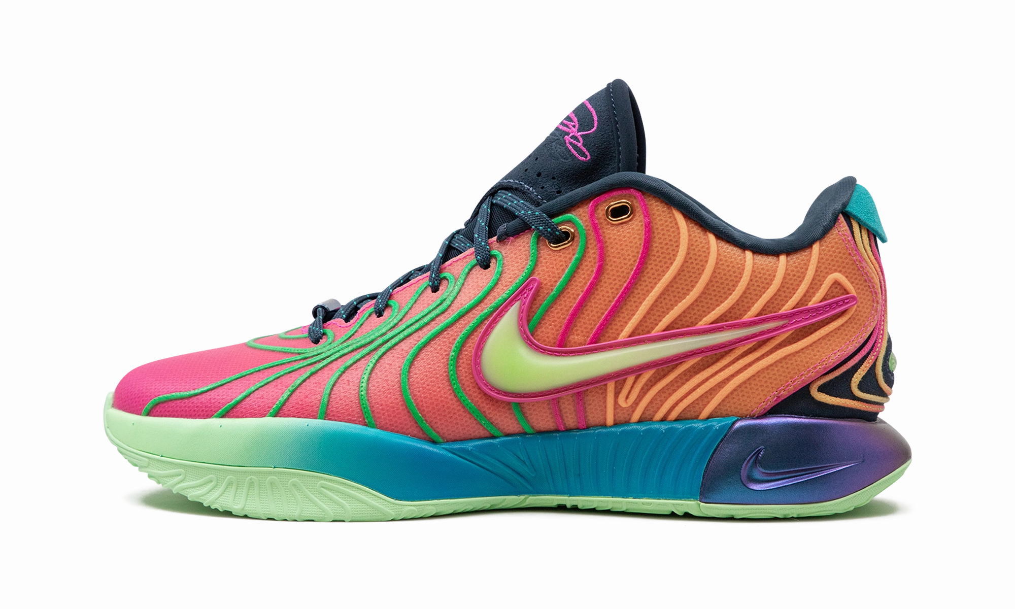 LeBron 21 "Optimism" Foot Support Comfort Driven Fit