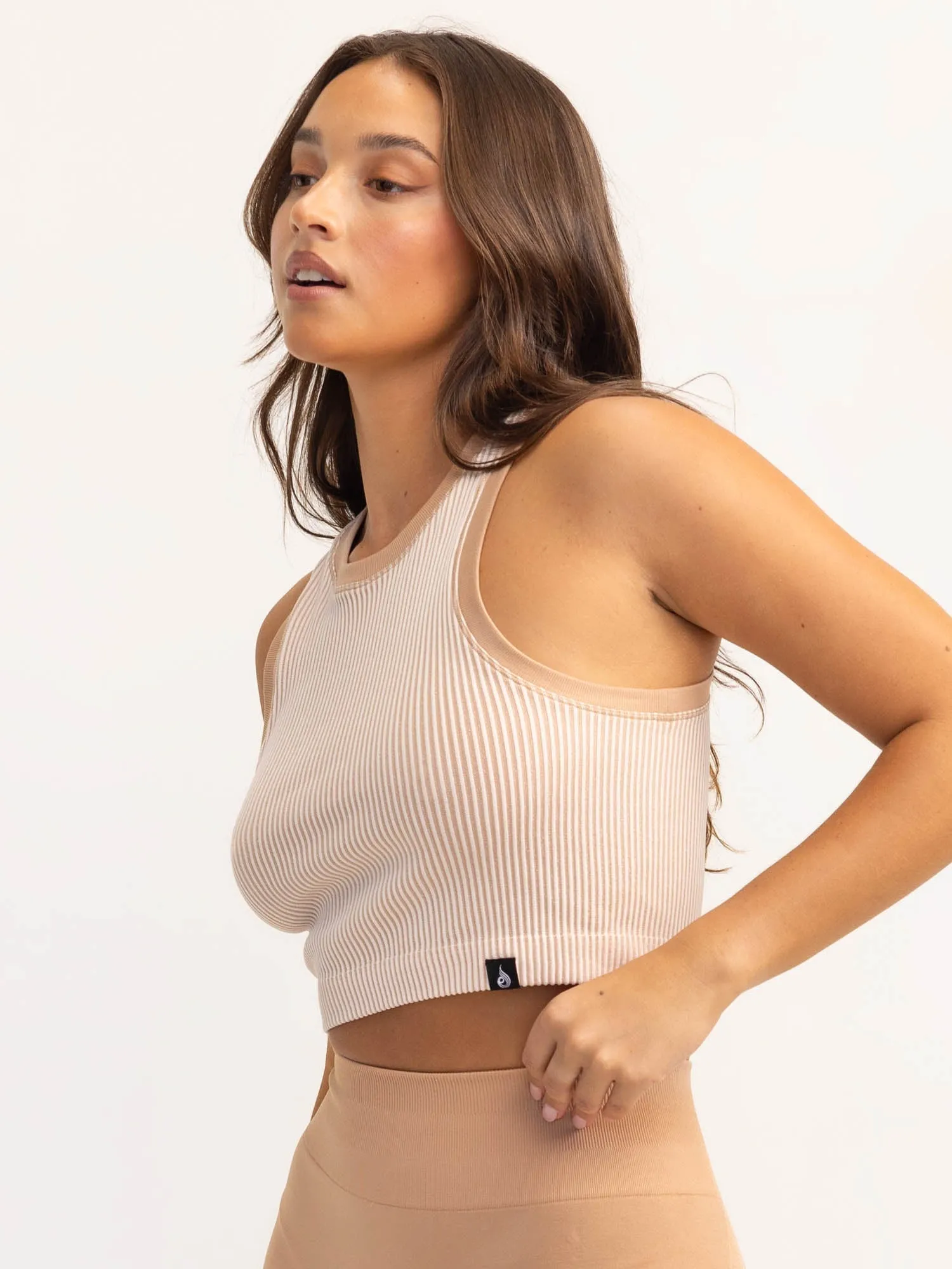 Lift 2.0 Rib Seamless Tank - Tan/White Seamless construction Wear Resistant Edge