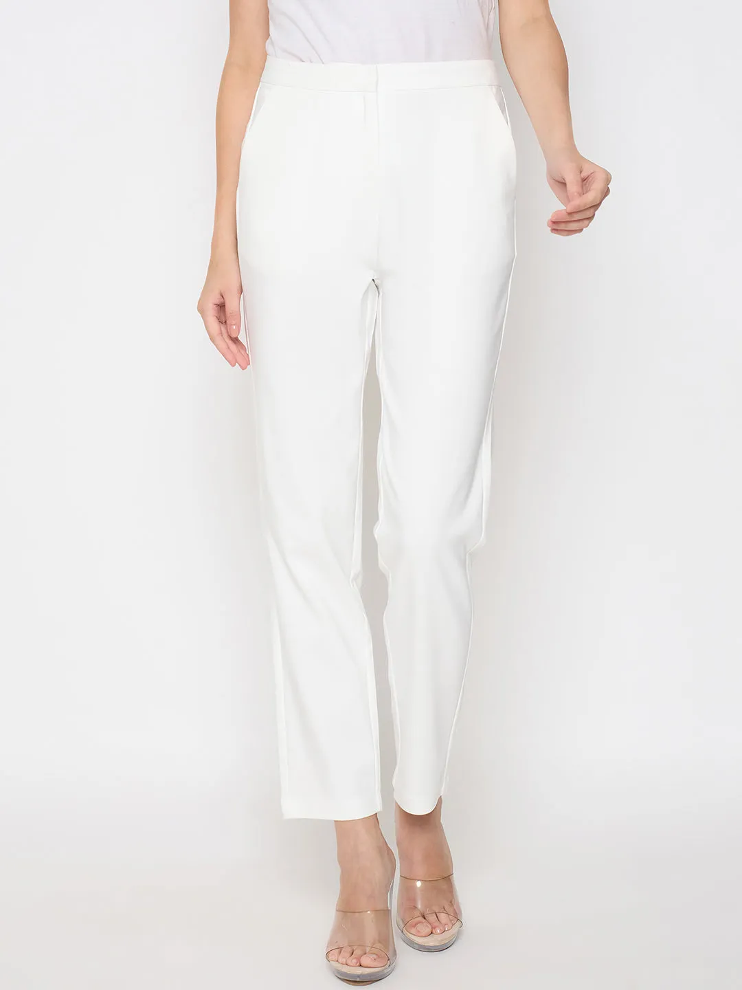 Relaxed Design Wear Madame Alex Waist Belt Detail Solid White Trousers