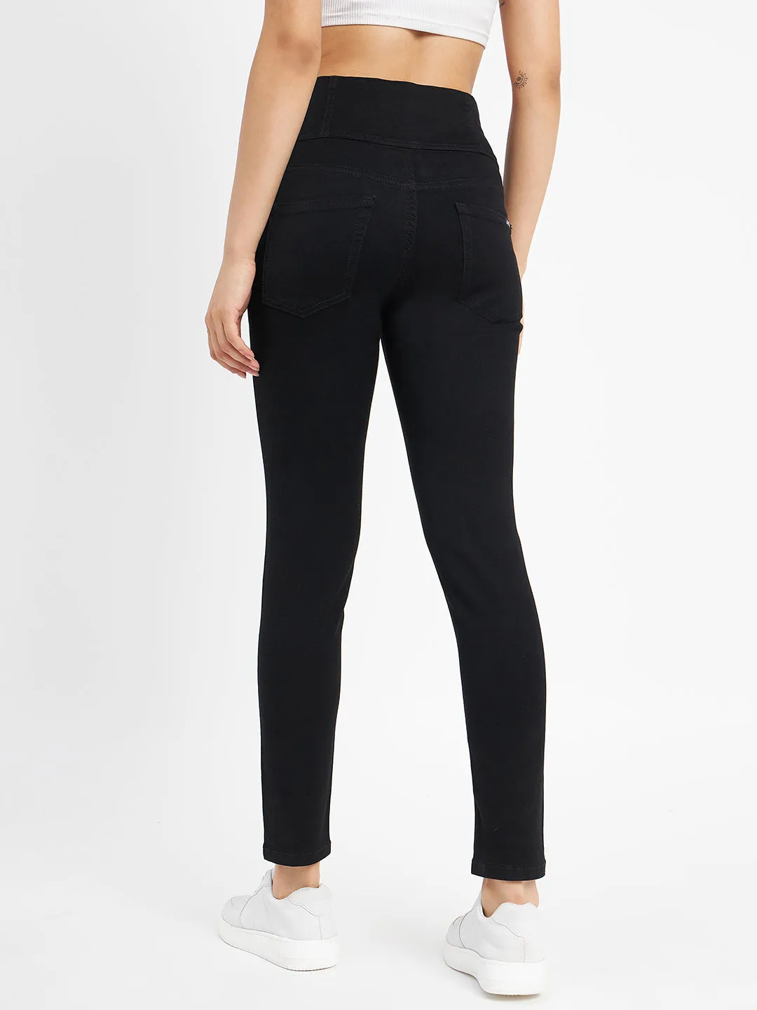 Regular Look Neutral Smooth Madame Black Denim