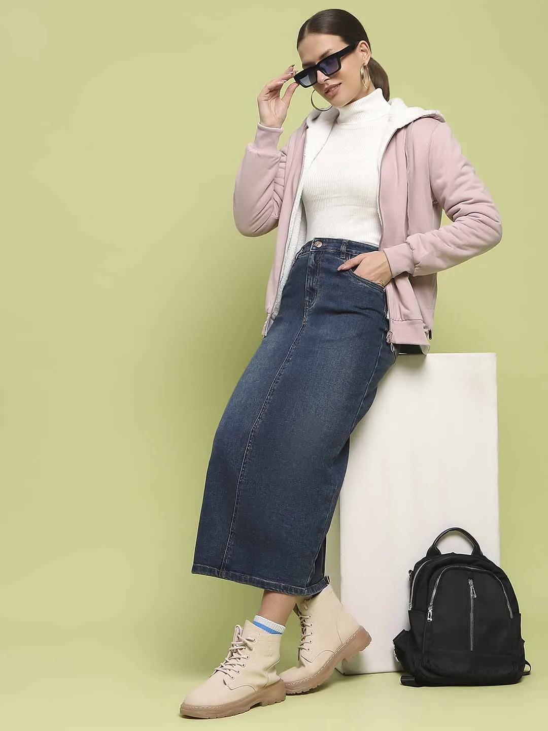 Madame Metal Detailed Zipper Lilac Hooded Sweatshirt color fast