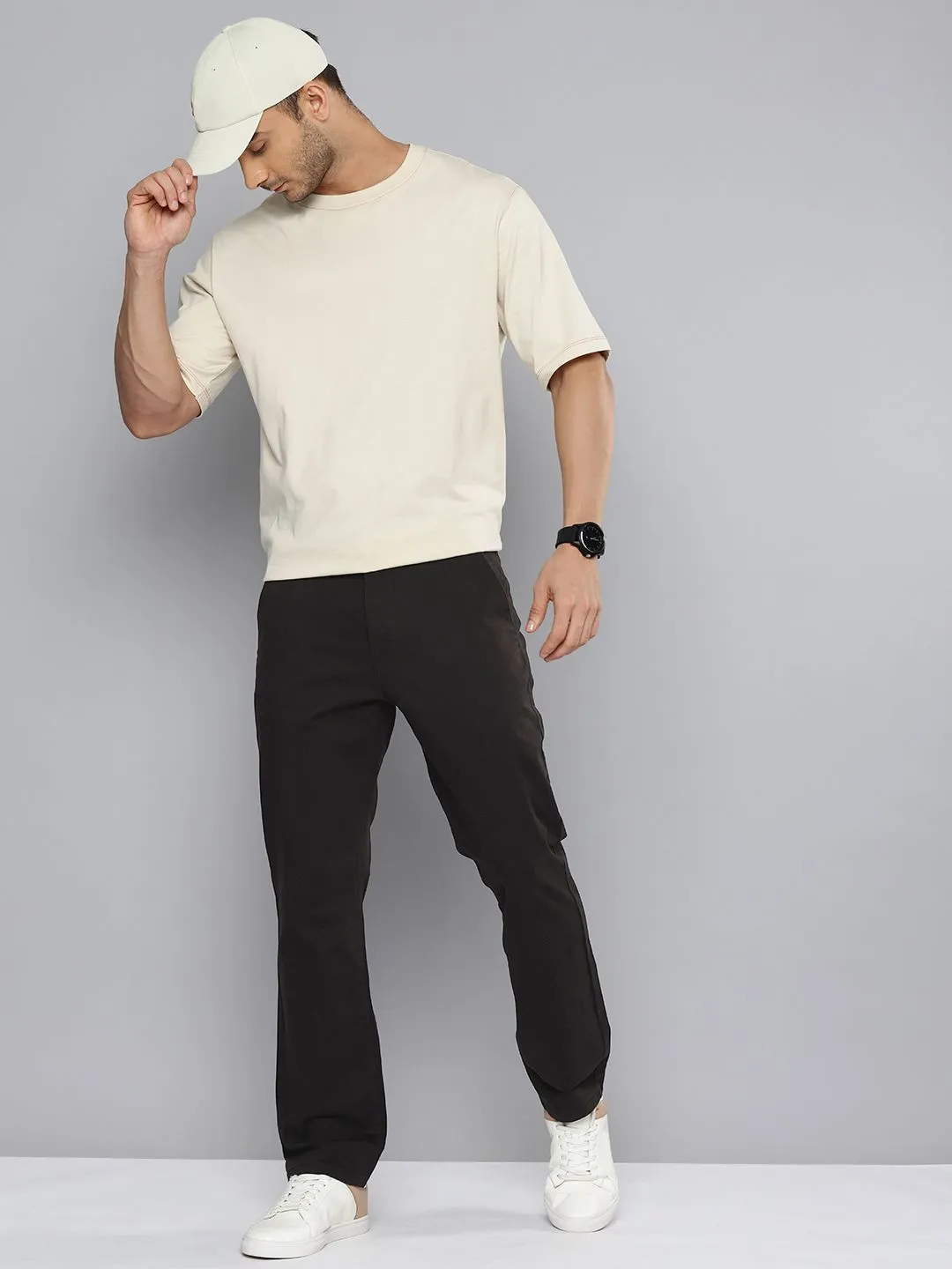 Comfortable Style Sleek Design Men's Black Tapered Chinos