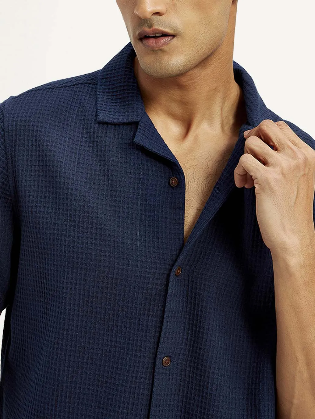 Men's Resort Collar Textured Relaxed Fit Shirt Casual Look