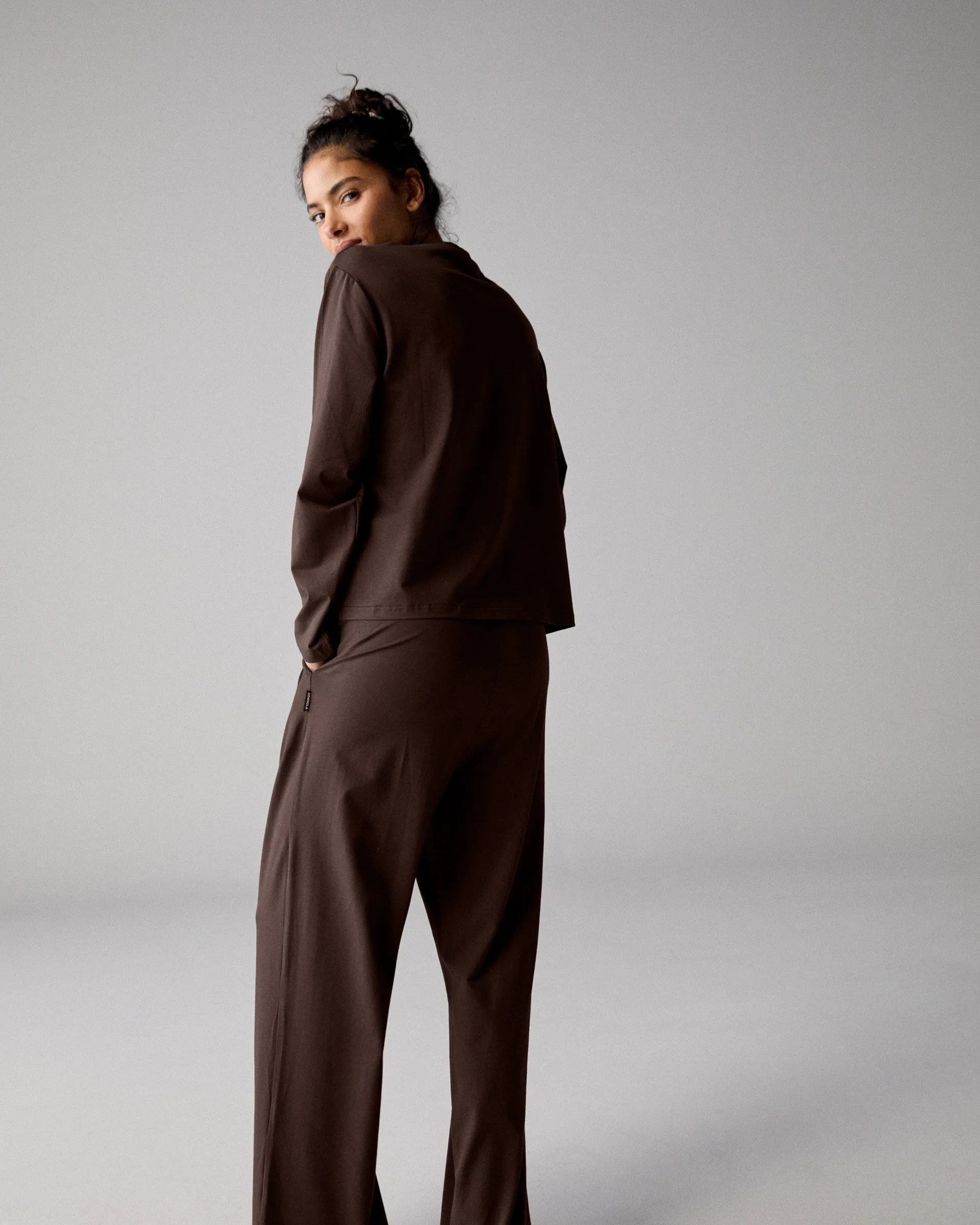 Flexible Ribbed Neckline Soft Breathable Modal Long Sleeve Oversized T-shirt - Chocolate Brown