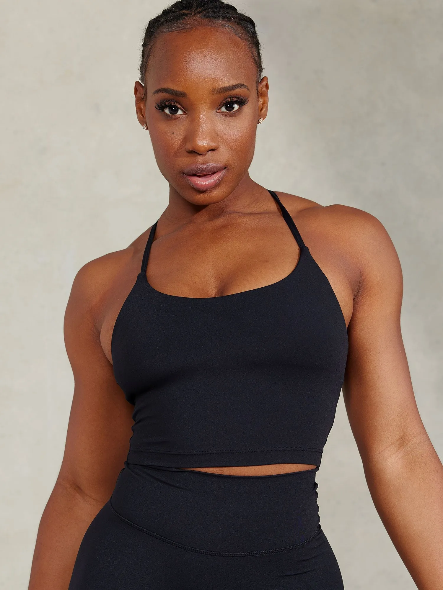 VentilatedBack SeamFreeShoulder NKD Embody Tank Bra - Black