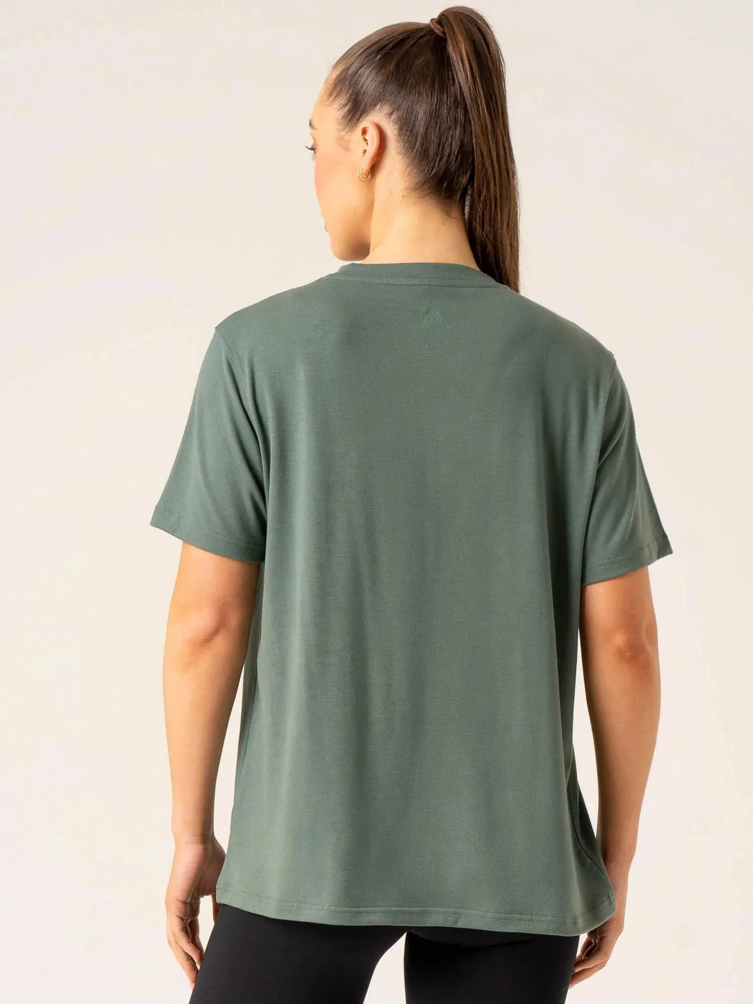 Casual Comfort Design Off Side Longline T-Shirt - Sage