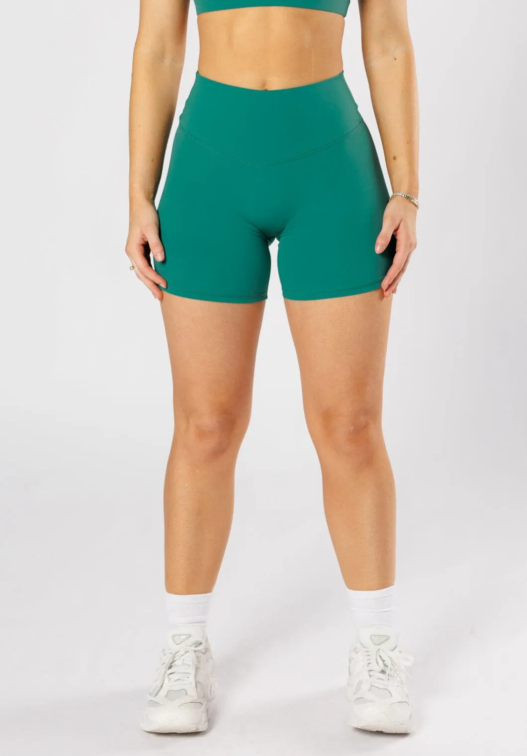 Wrinkle resistant fabric skiing outfit RecStretch? Original Sculptseam? Plus Short 6" Jaded