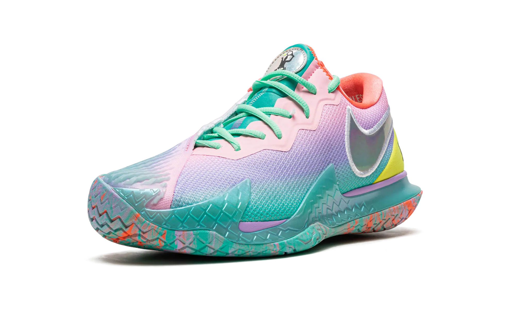 Court Zoom Vapor Cage 4 "Doernbecher 2022" High Jump Fit