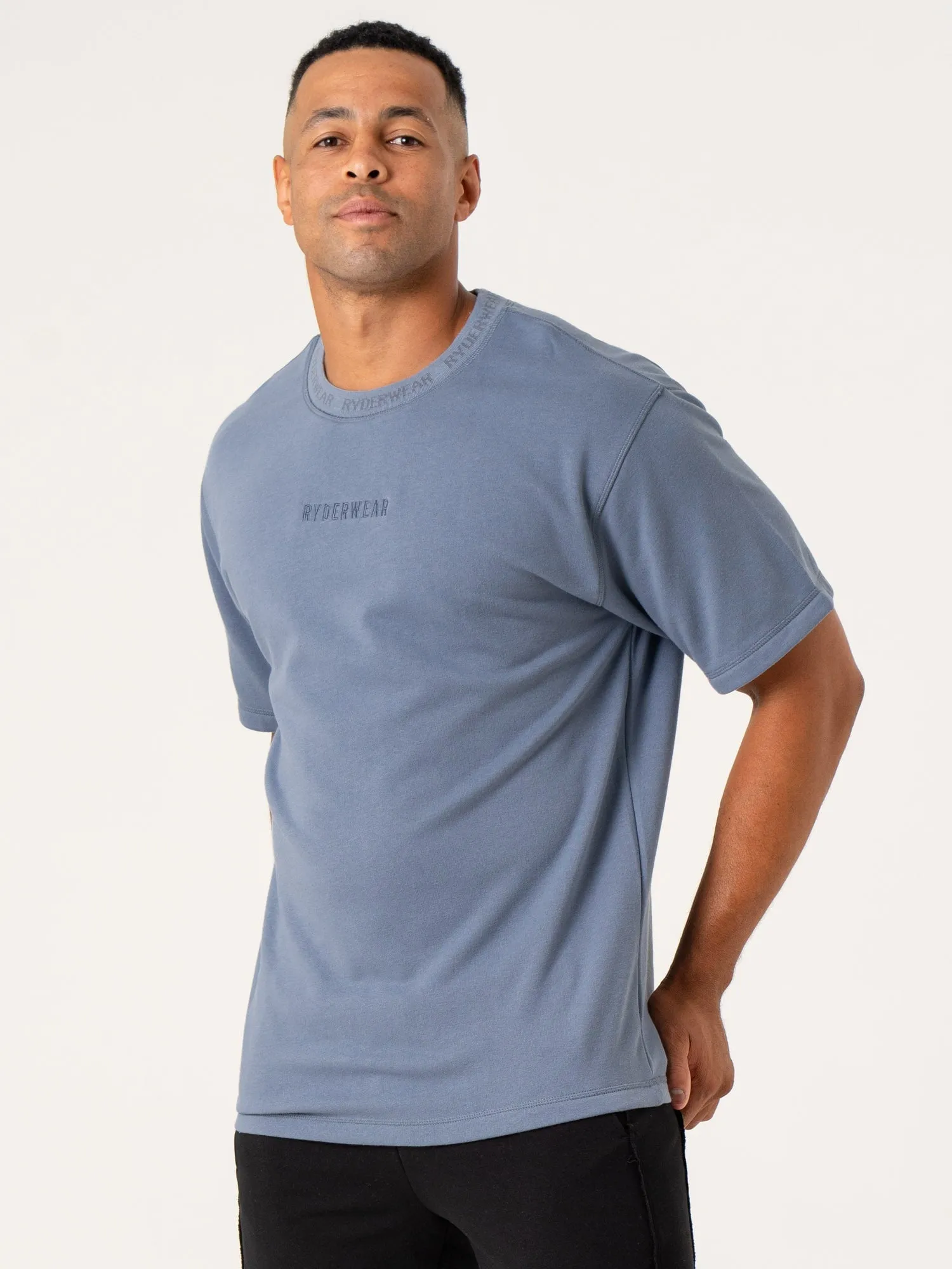 Pursuit Fleece T-Shirt - Denim Blue Light Outfit Fresh Look