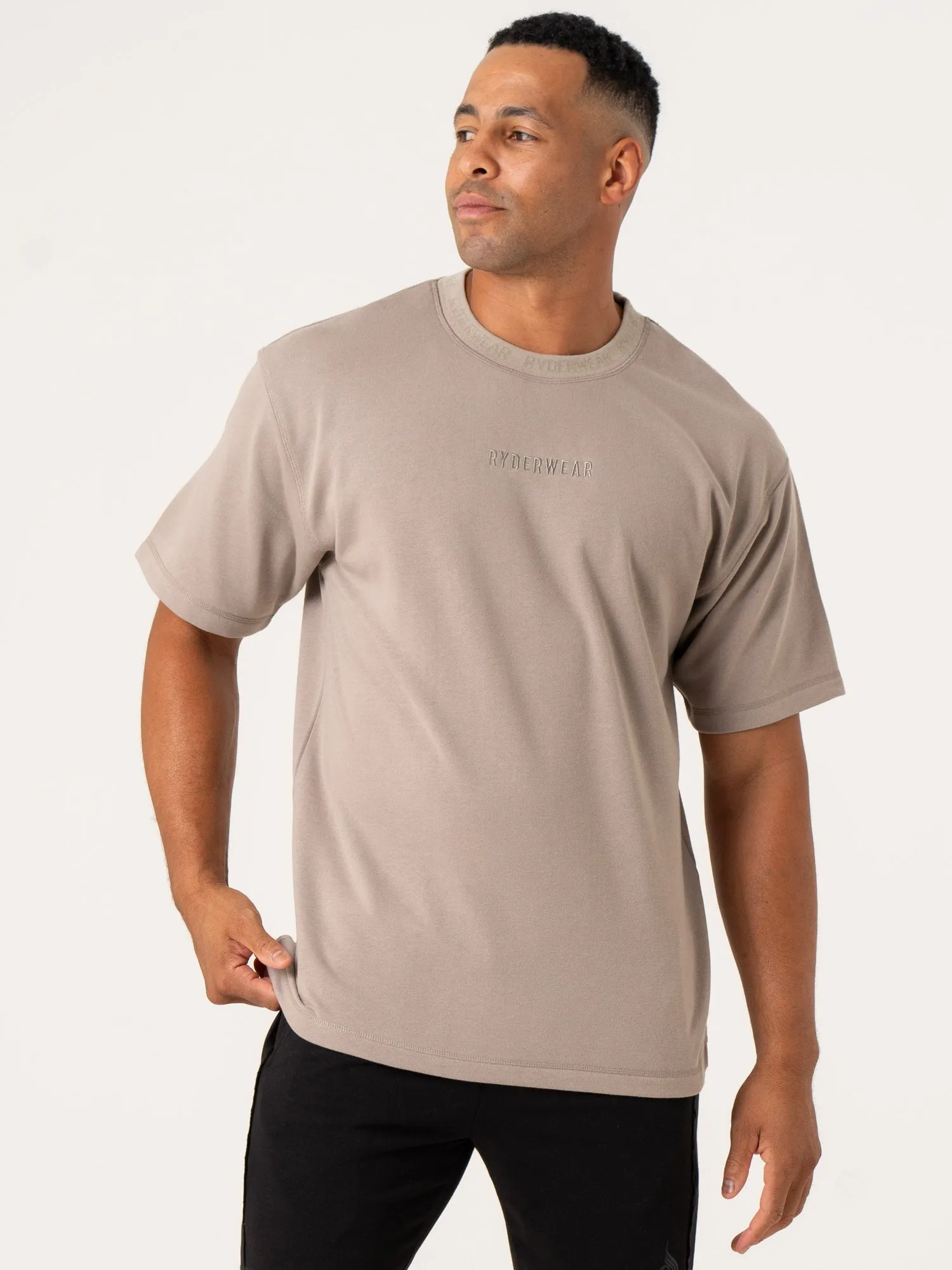 Stylish Contrast Inner Binding Pursuit Fleece T-Shirt - Taupe