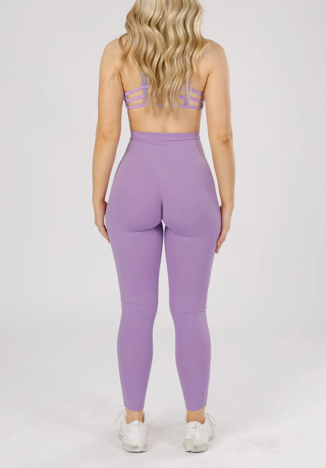 Relaxed Stretch Fit RecStretch? DesB High Flow Sculptseam?  Plus Legging Ultra Violet