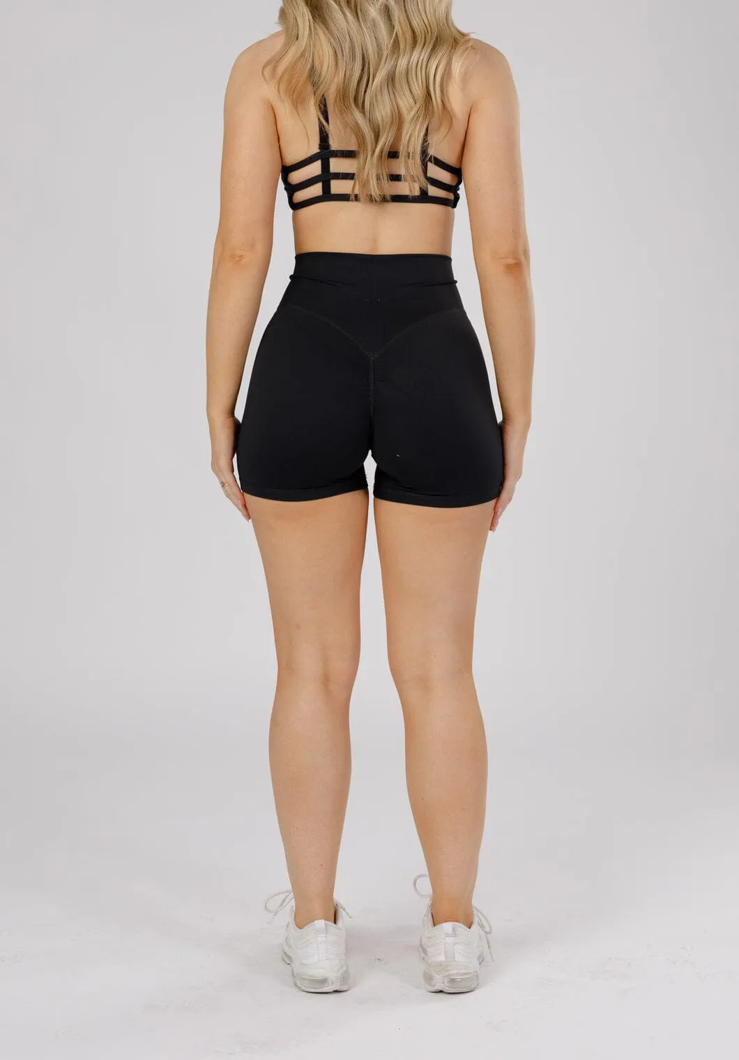 Quick Access Zip Pockets All Day Flex Fit RecStretch DesB High Flow Sculptseam?  Plus Short Black