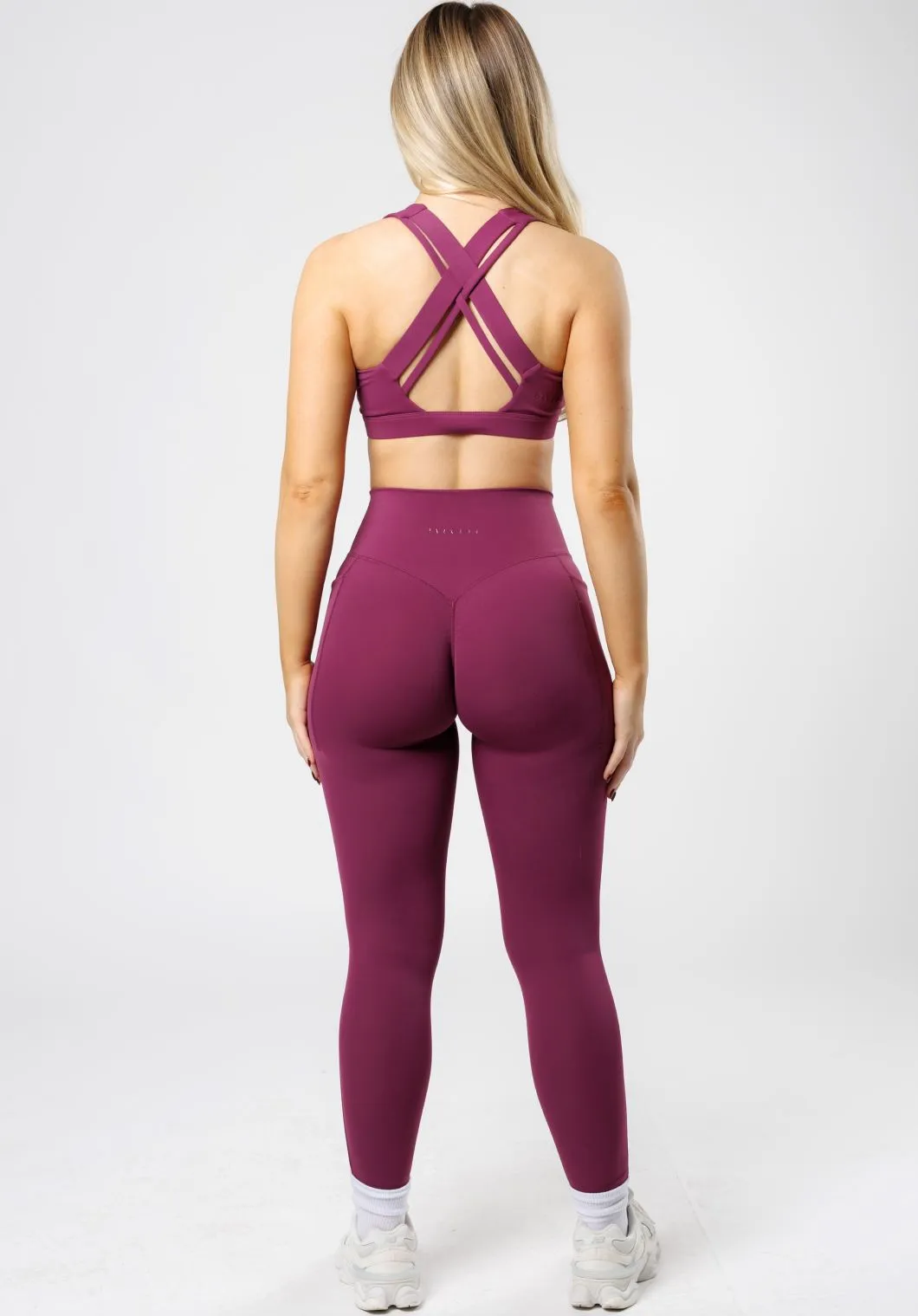 Stylish Fit Mobility Enhancing Fit RecStretch? Empower Sculptseam? Plus Pocket Legging Bright Violet