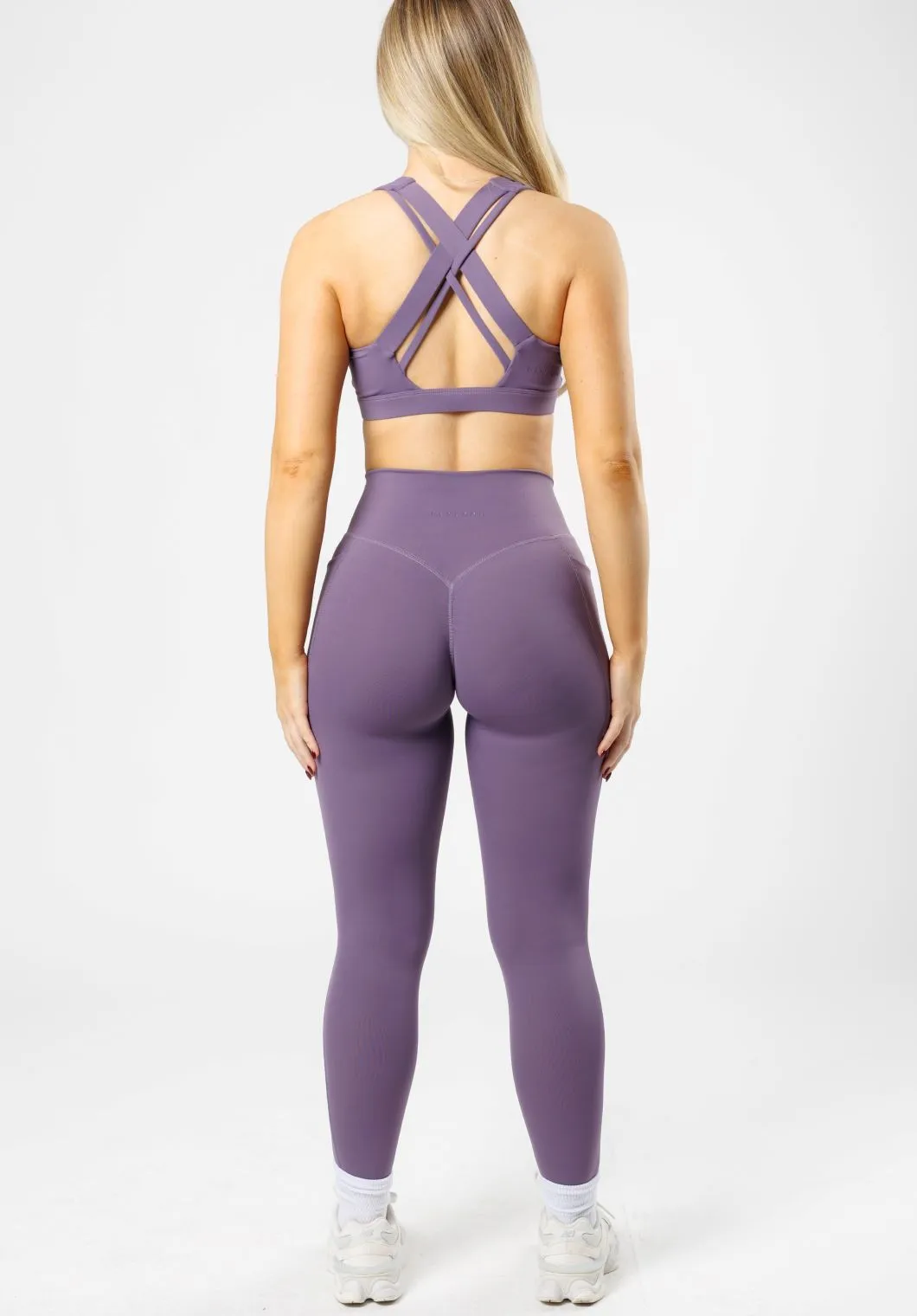Body Hug Lightweight Fit RecStretch? Empower Sculptseam? Plus Pocket Legging Dusk