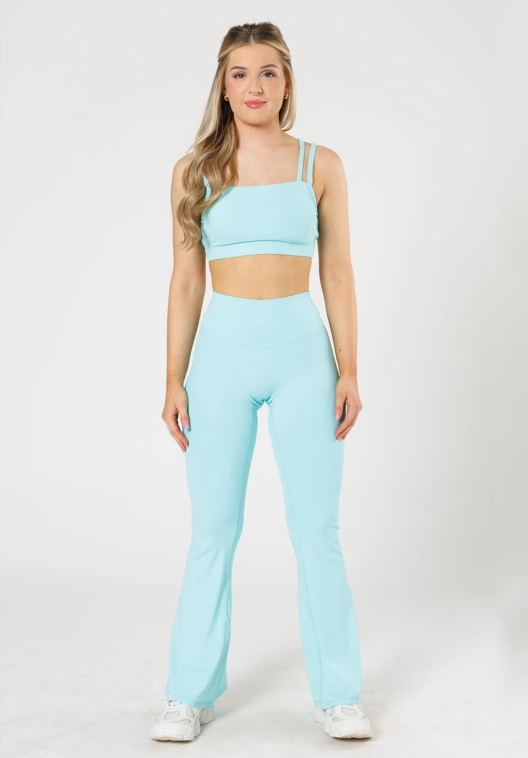 luxe feel RecStretch? Original Sculptseam? Plus Essential Flare Legging 31" Macaron