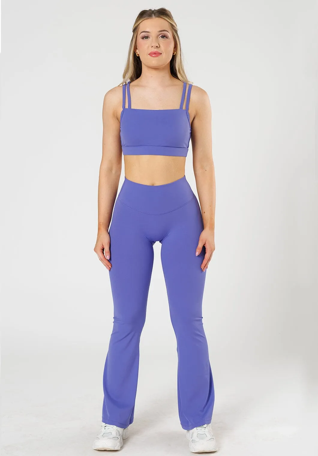 Relaxed fit wear RecStretch? Original Sculptseam? Plus Essential Flare Legging 31" Sucker