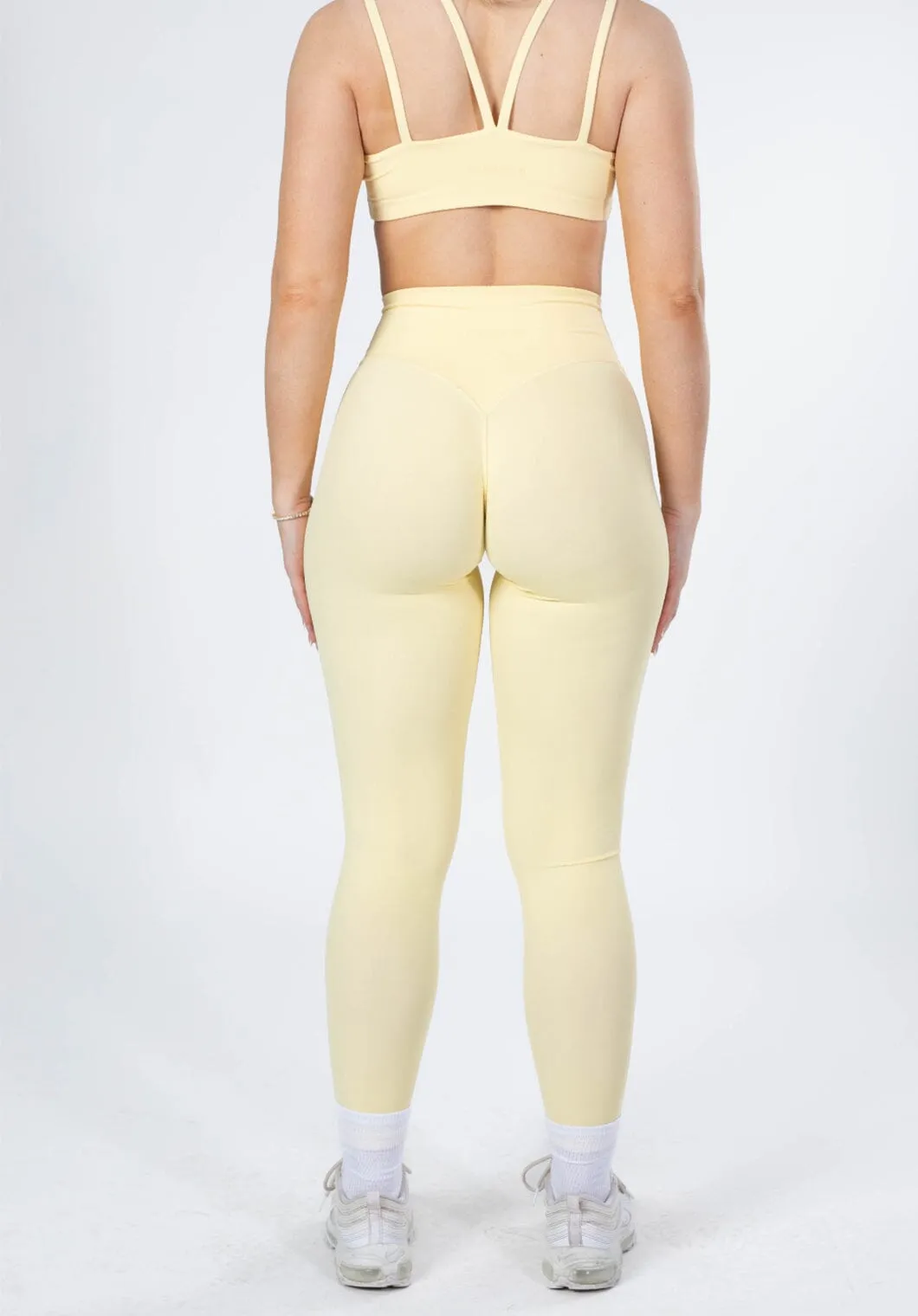 Perfect Layer RecStretch Original Sculptseam? Plus Legging Lemon Drop