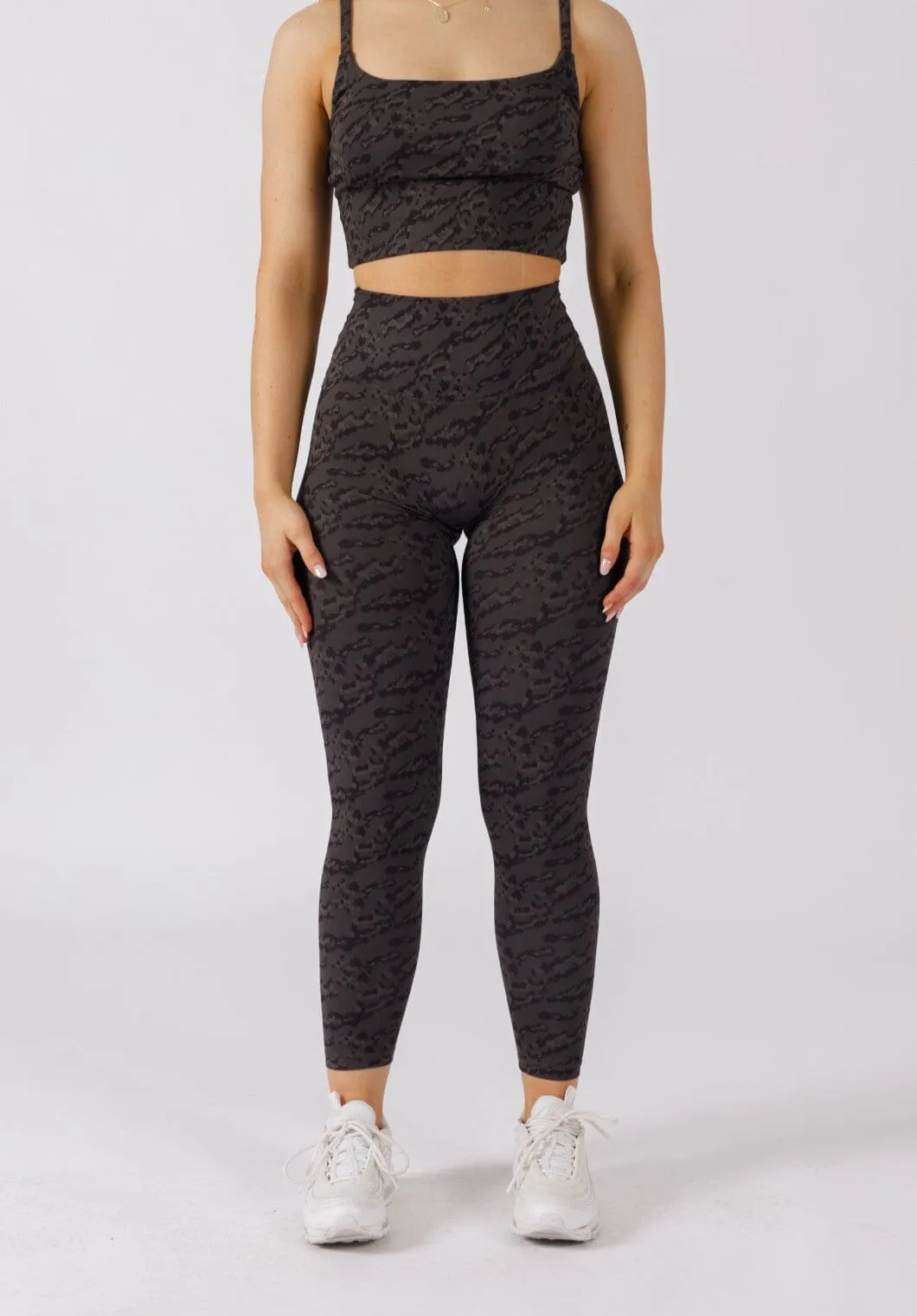 RecStretch Original Sculptseam? Plus Legging Rogue Fitness Mode Stretch Fit Yoga Class