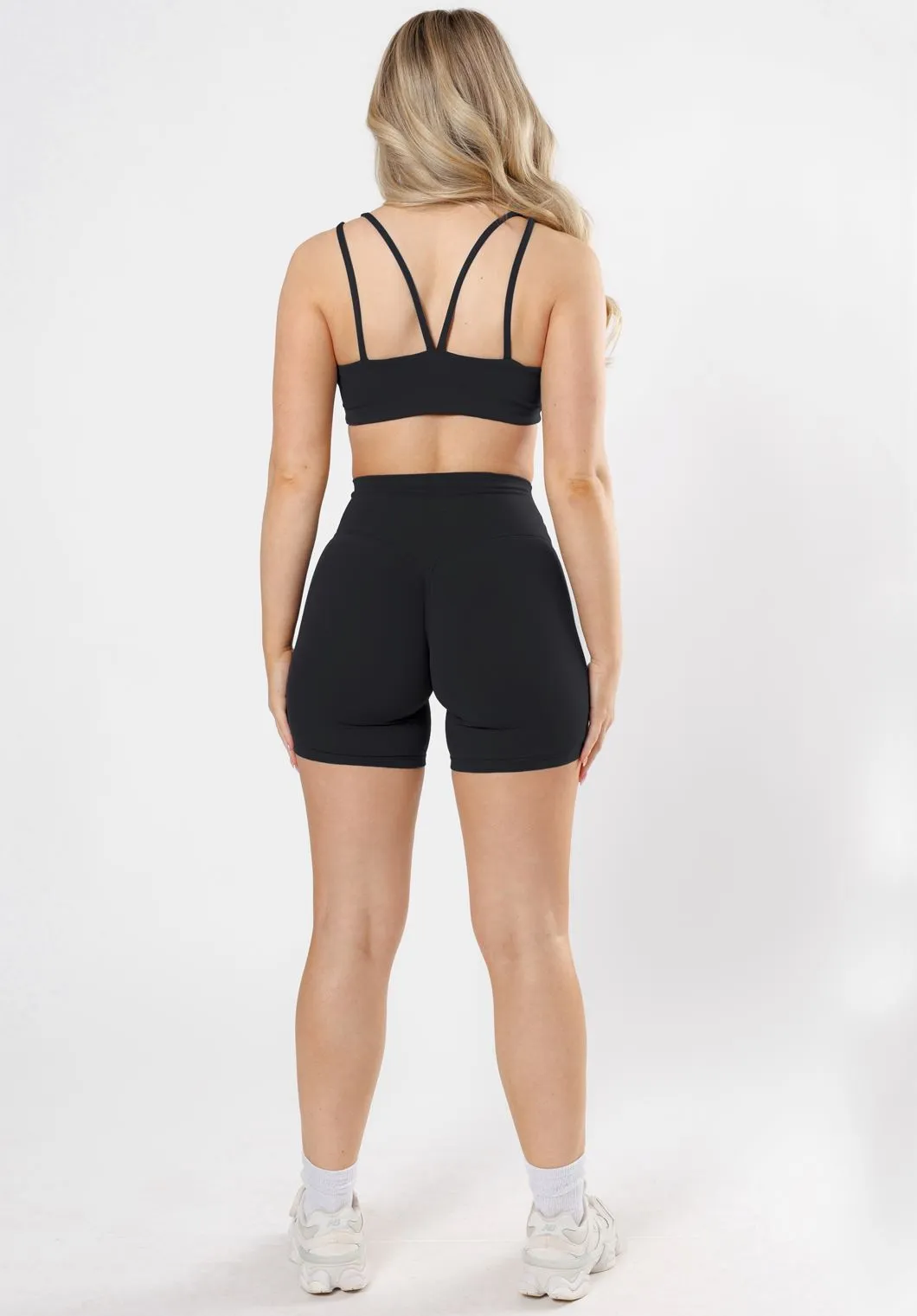 light feel High Waist RecStretch? Original Sculptseam? Plus Short 6" Black