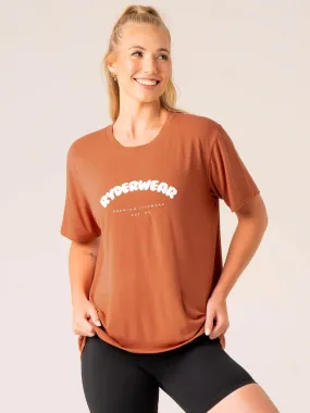 Off Side Longline T-Shirt - Mocha Travel convenience