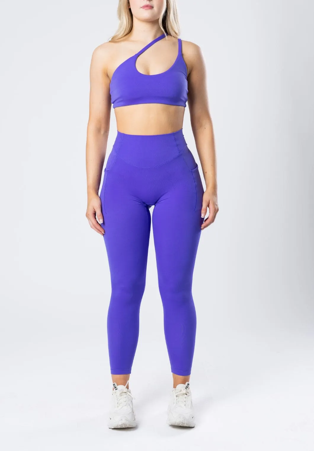 Reluna Dip Pocket Sculptseam? Legging Moon Motel Moisture Wicking Active Lifestyle Quick drying material