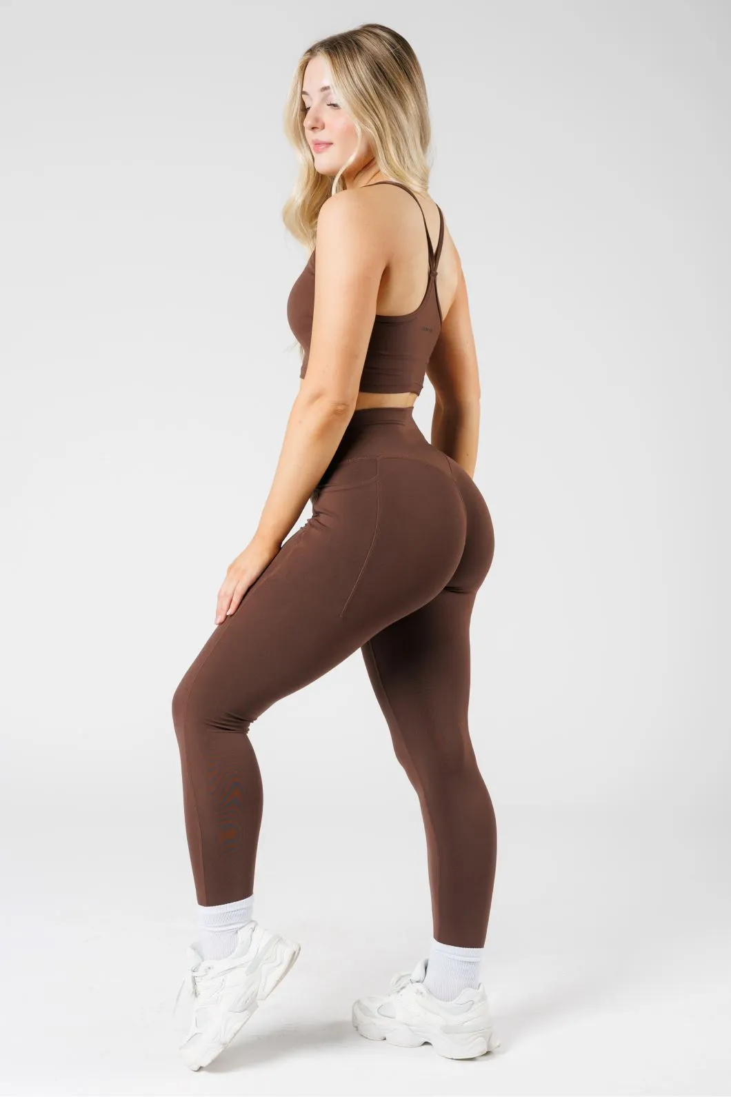 Reluna?  Empower Sculptseam? Pocket Legging Walnut Second Skin Fit For All Day