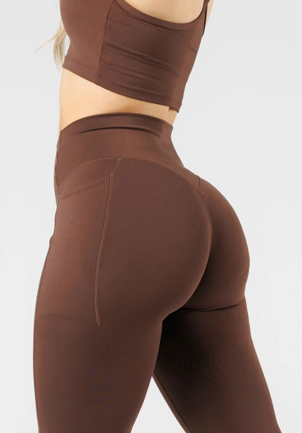 Reluna?  Empower Sculptseam? Pocket Legging Walnut Fade Resistant Outdoor Running
