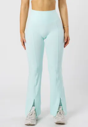 Travel Ready Reluna? Front Slit Sculptseam? Flare Leggings 31" Pale Jade