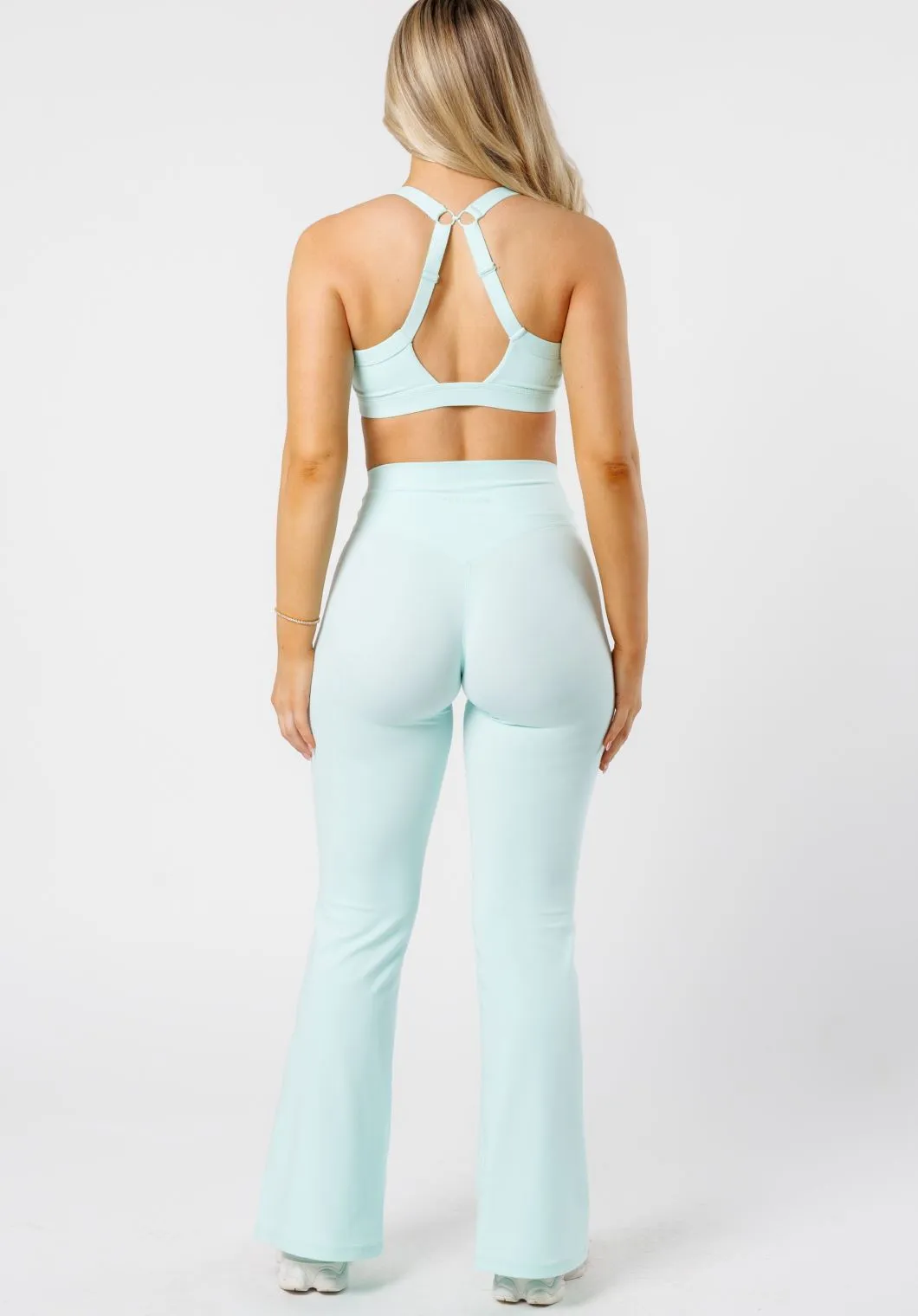 Reluna? Front Slit Sculptseam? Flare Leggings 31" Pale Jade Luxury Choice Mountain Hike