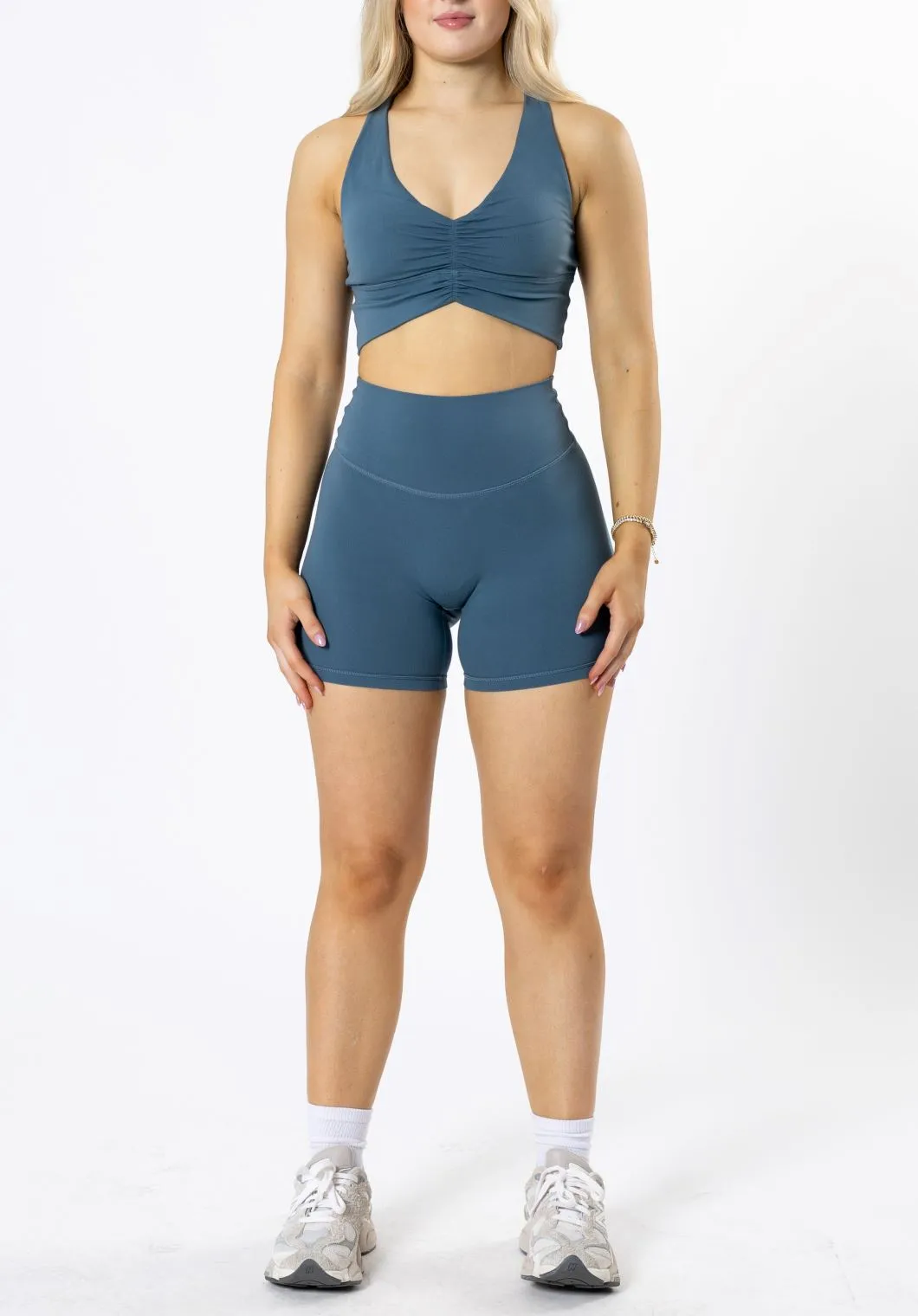 Reluna Original Sculptseam? Plus Short Teal All Day Movement Fit embroidery details