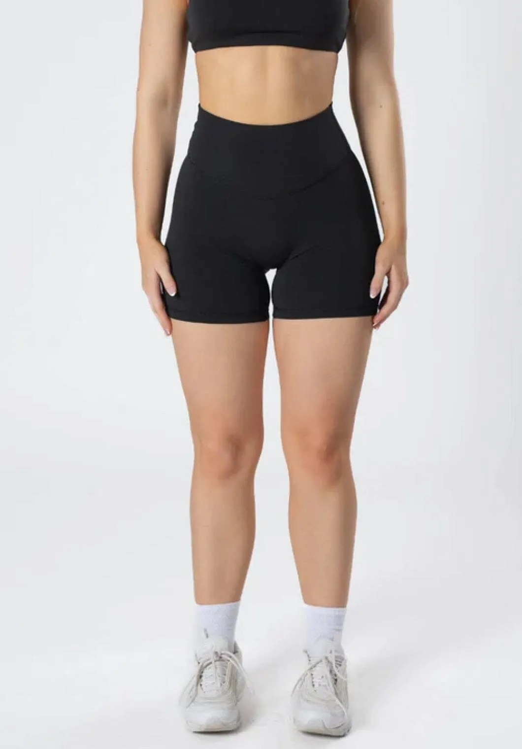 Reluna Original Sculptseam? Short 6" Black Sleek Look