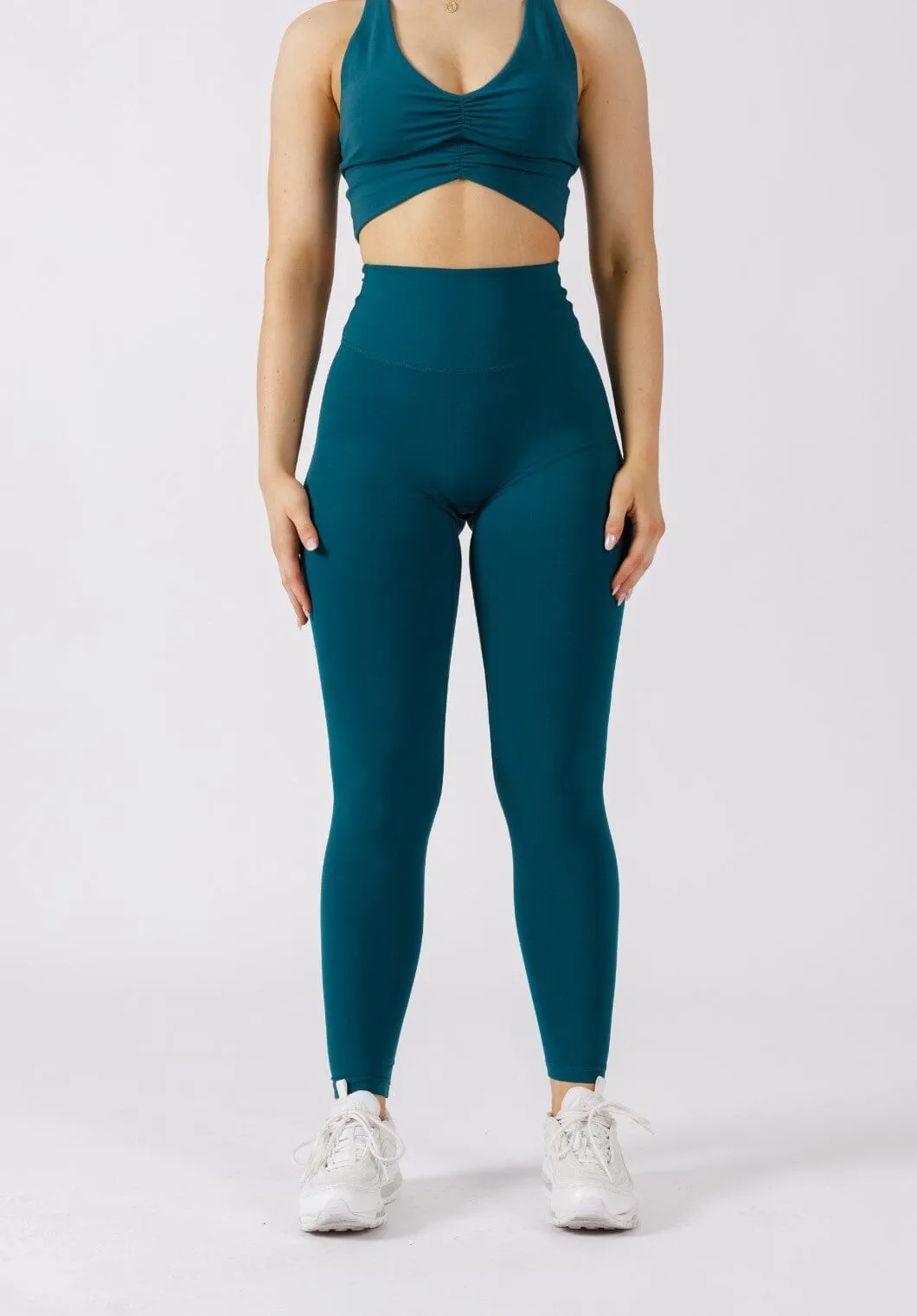 Slim and Sleek RecStretch Original Sculptseam? Plus Legging Monolith