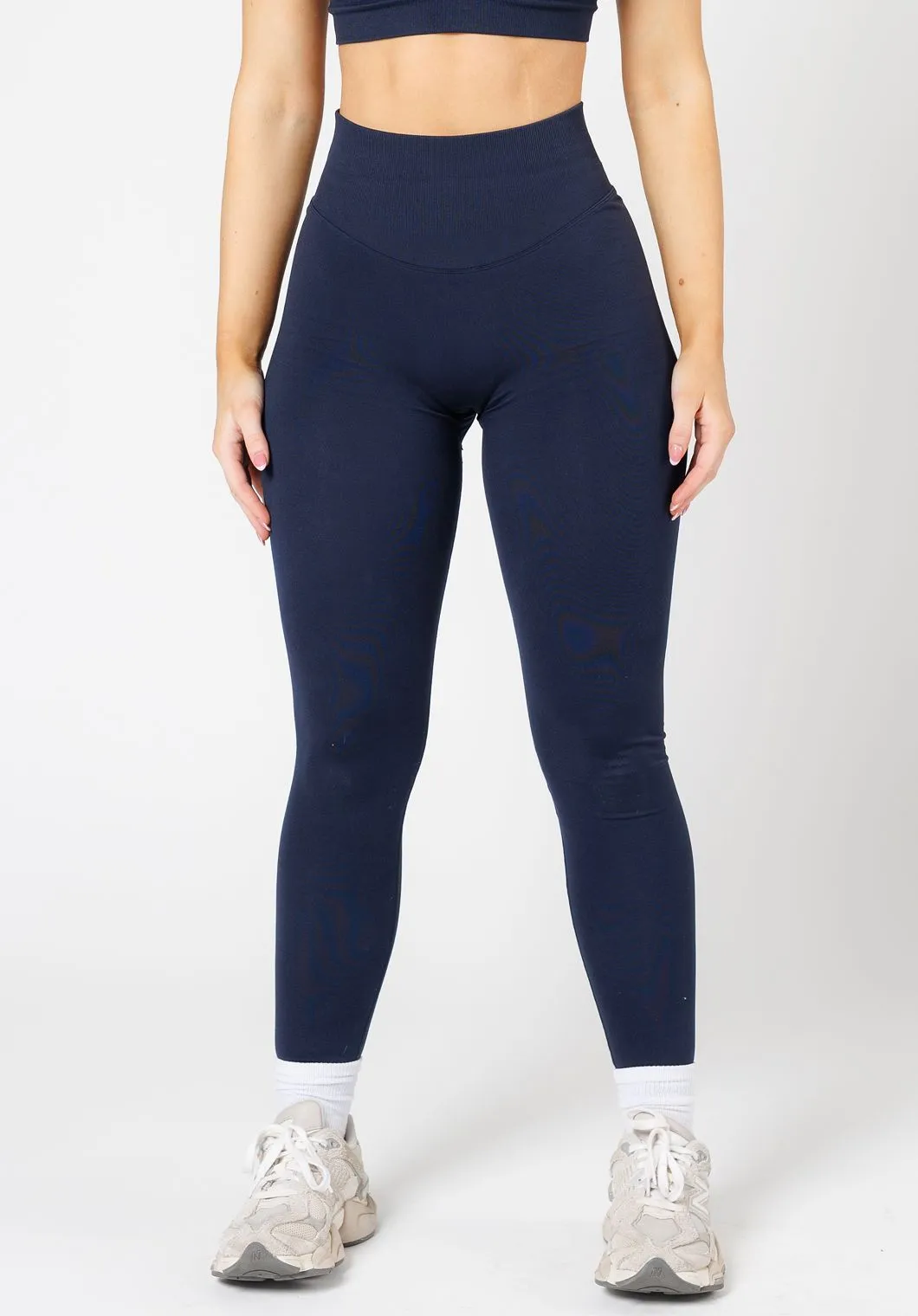 Flattering Cut CurveFlex Hourglass Sculptseam? Plus Seamless Legging Ink