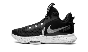 Ankle Hugging Cuff LeBron Witness V