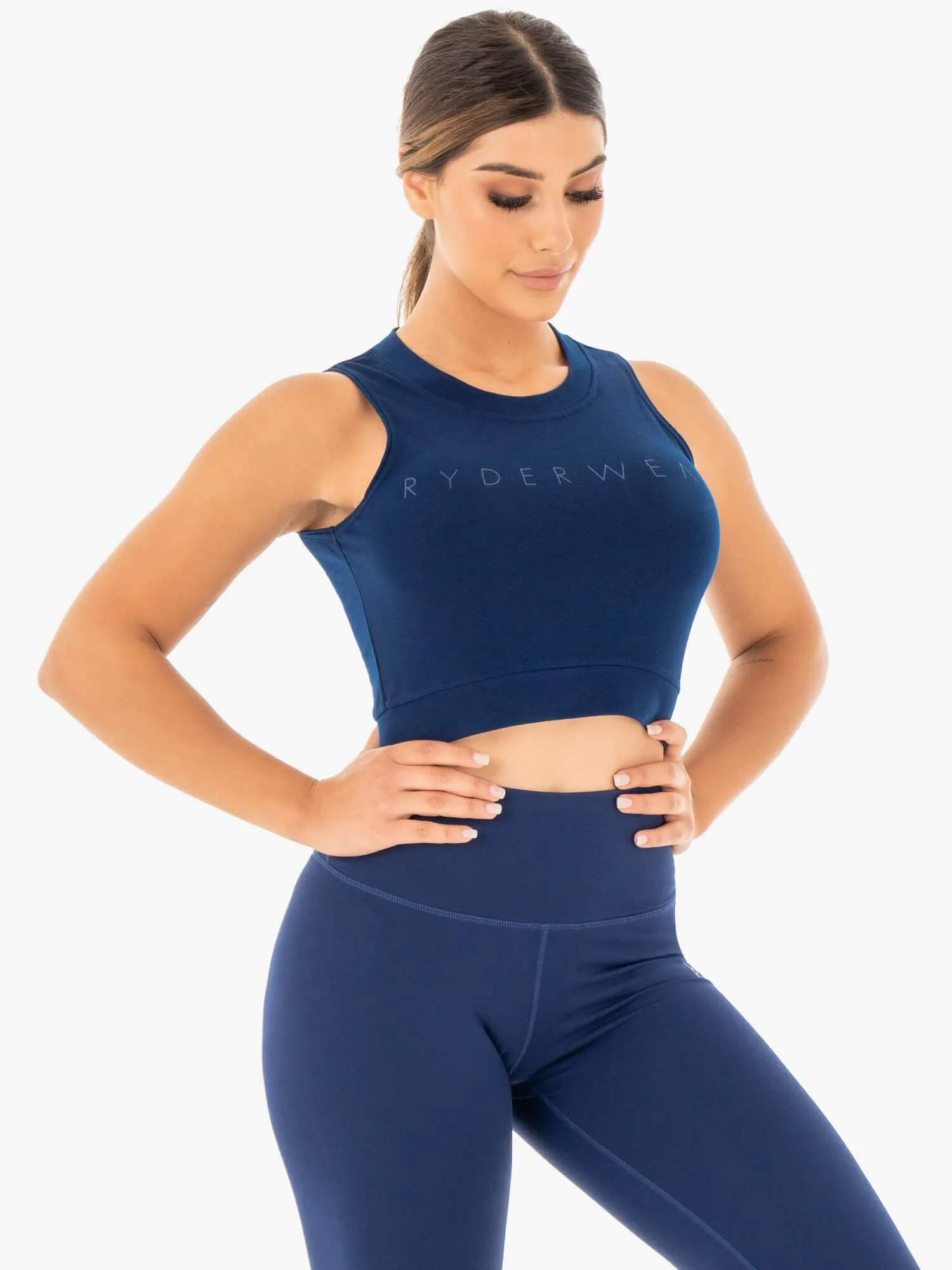 AbrasionResistant Surface Motion Crop Top - Navy