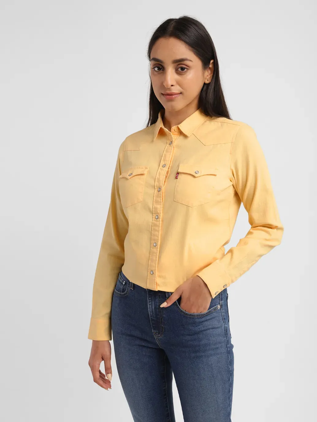 Women's Solid Spread Collar Shirt Relaxed Fit