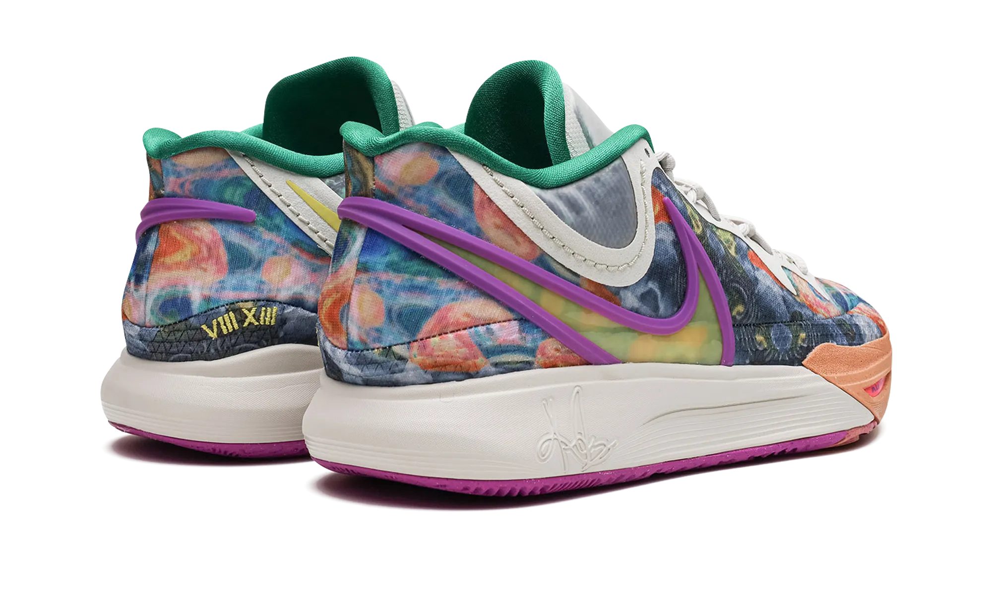 Flexible Grooves Pivot Point Outsole Kyrie 8 "Circle of Life"