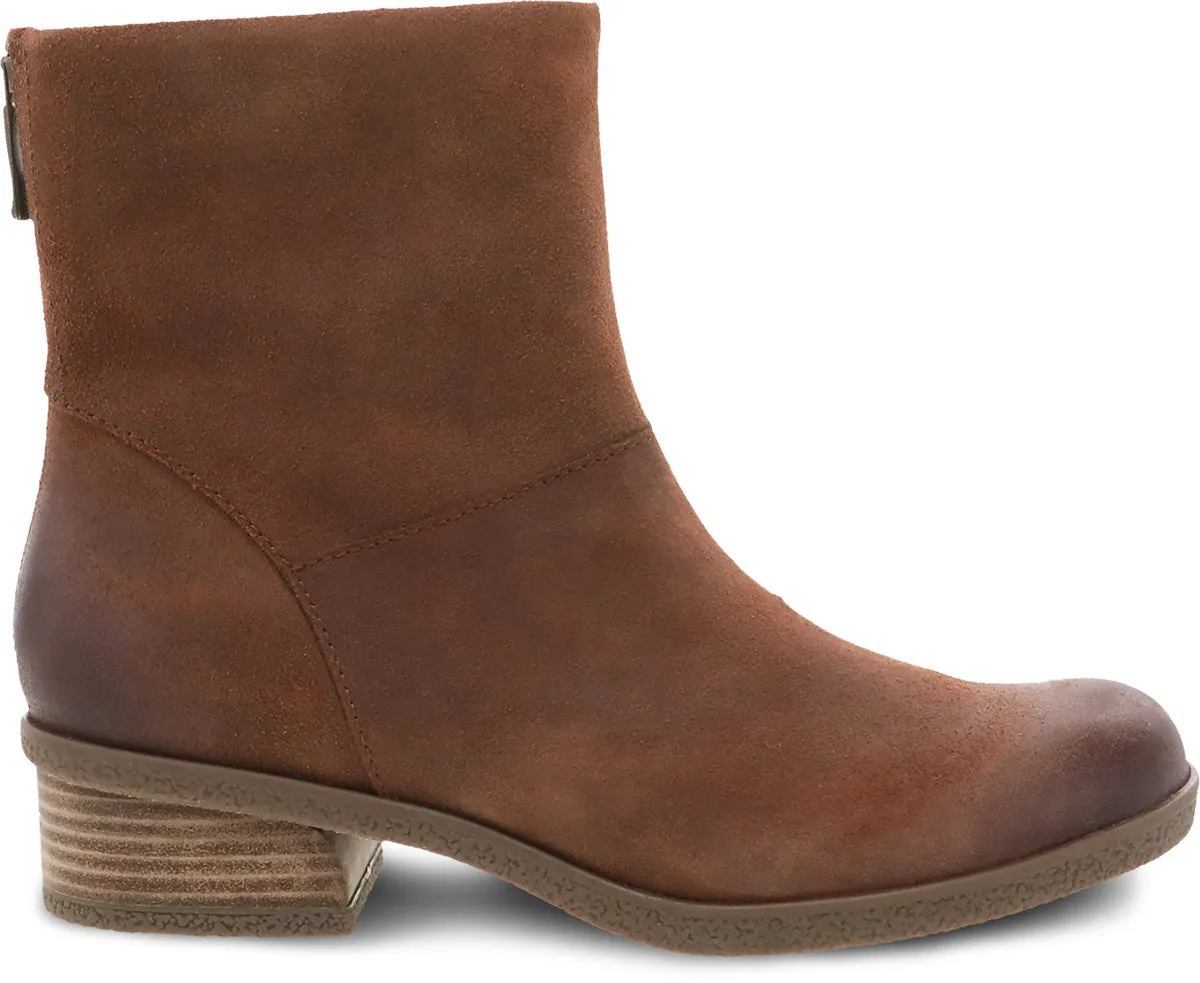 Brianne - Brown Trail Ready Boho Mood