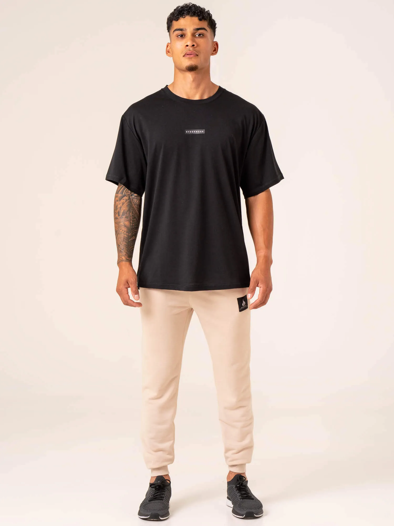 Terrain T-Shirt - Black Low carbon footprint
